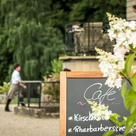 Schloss Mit Park Hotel