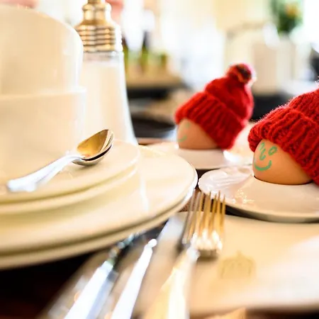 Schloss Mit Park ホテル Kaarz