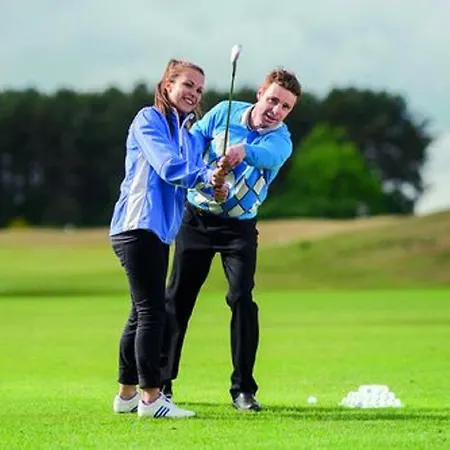 Hotel Schloss Mit Park 3*