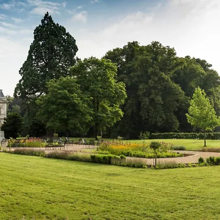 Hotel Schloss Mit Park 3*