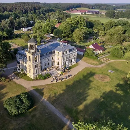 Отель Schloss Mit Park