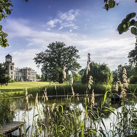 Schloss Mit Park 3* Kaarz